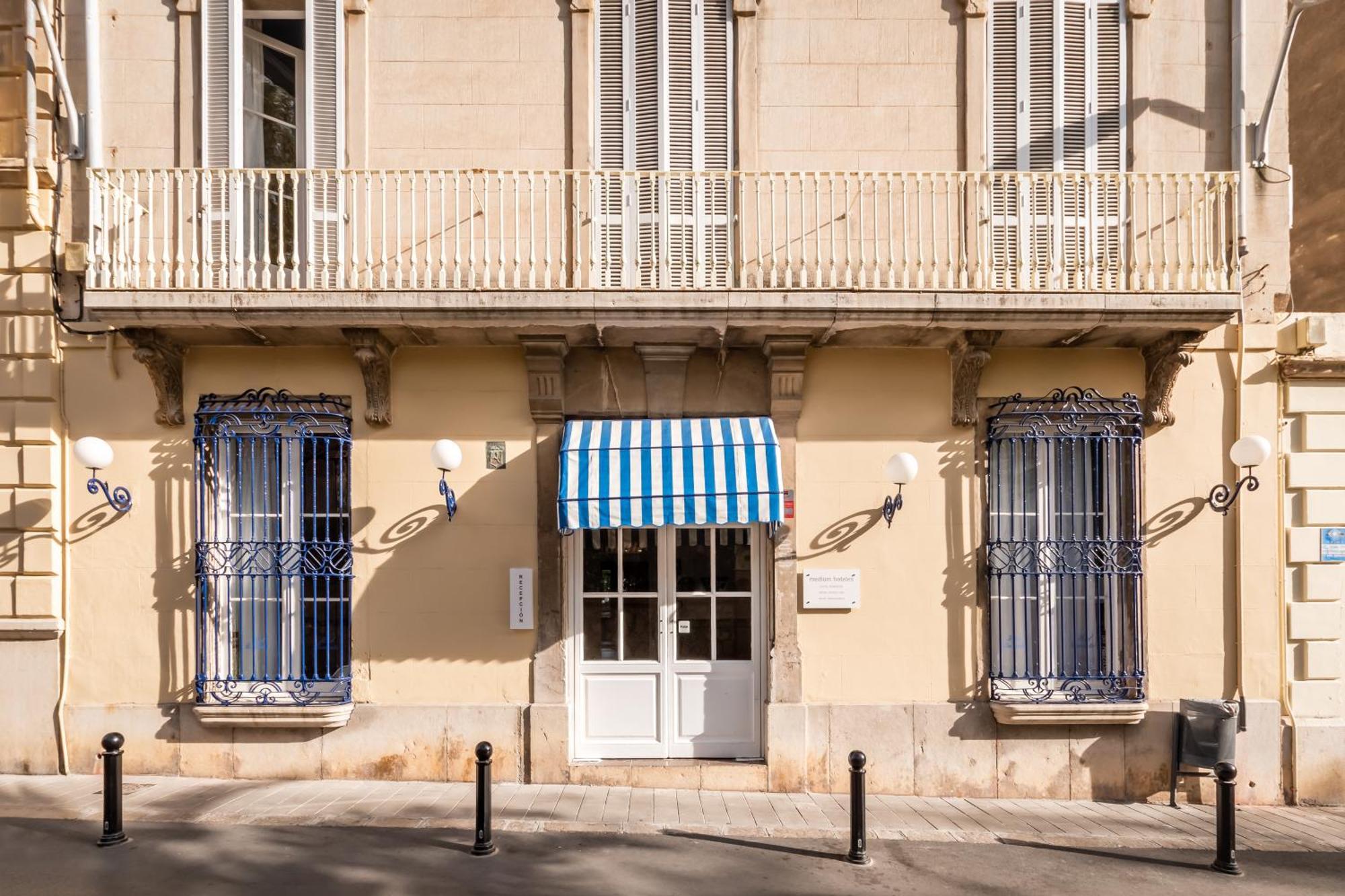 Hotel Medium Renaixenca Sitges Luaran gambar