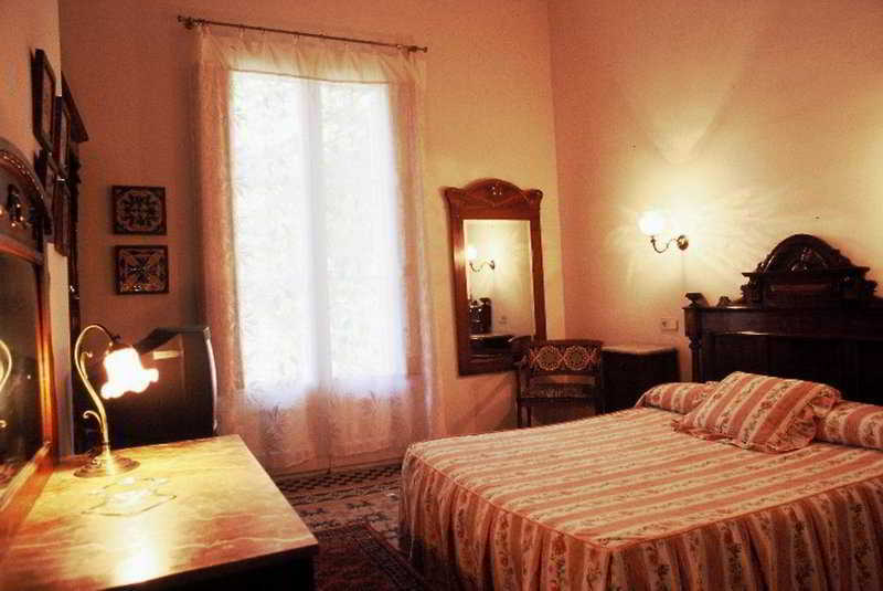 Hotel Medium Renaixenca Sitges Luaran gambar