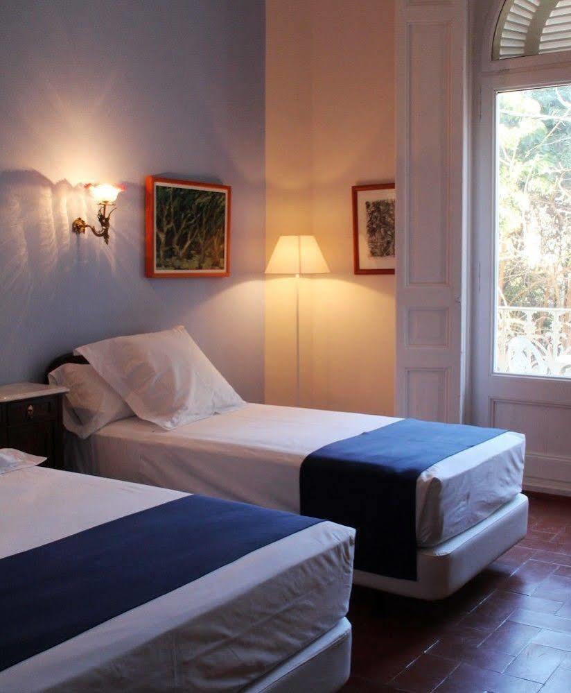 Hotel Medium Renaixenca Sitges Luaran gambar